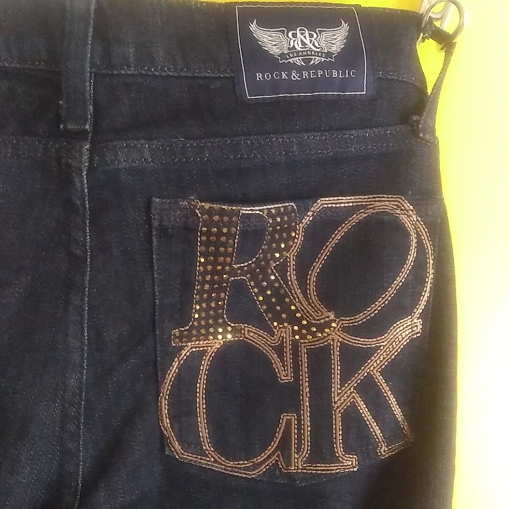 Rock and Republic Jeans Embellish pockets